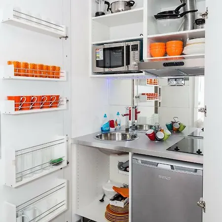 Flat Apartment *