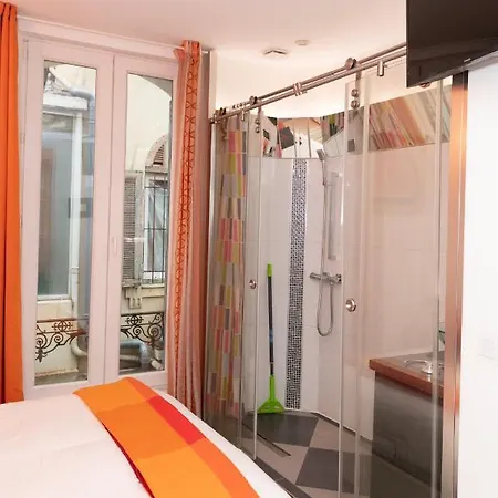 Flat * Cannes